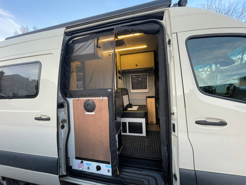Winnebago Revel 4x4 + Starlink | Off-Grid Adventure Van — photo 4