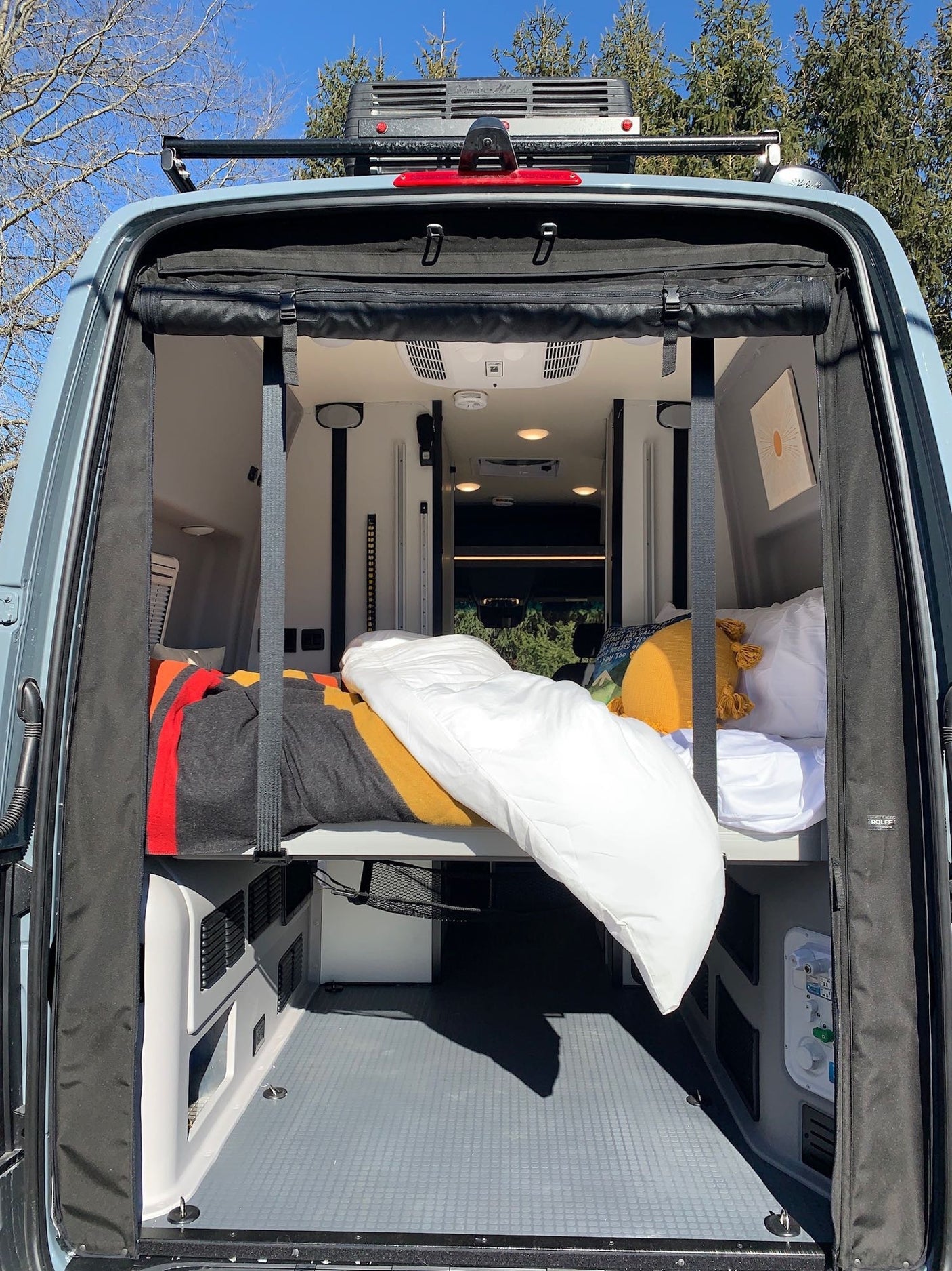 Extra Clean 2022 Winnebago Revel *Perfect* Couple's Getaway
