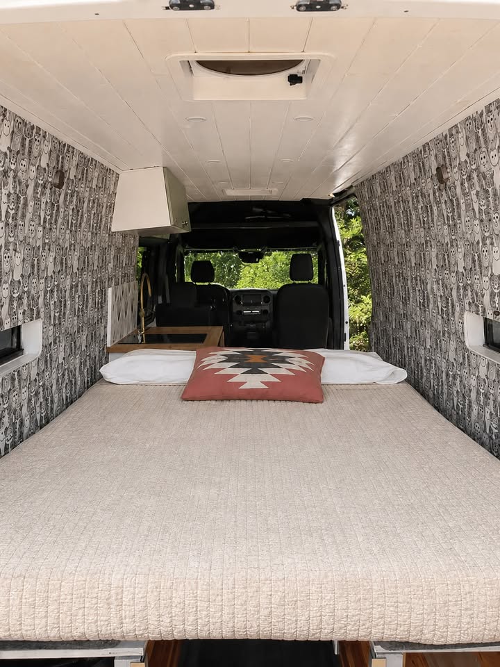 2021 Mercedez Sprinter 2500, High Roof, 4 seats/beds in Novato, CA (photo 12) — photo 12