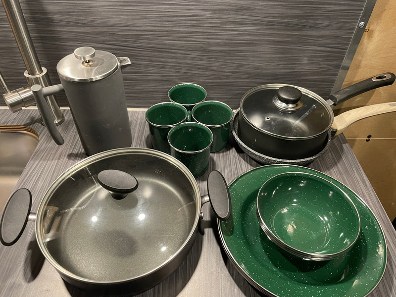  kitchenette with sink — photo 9
