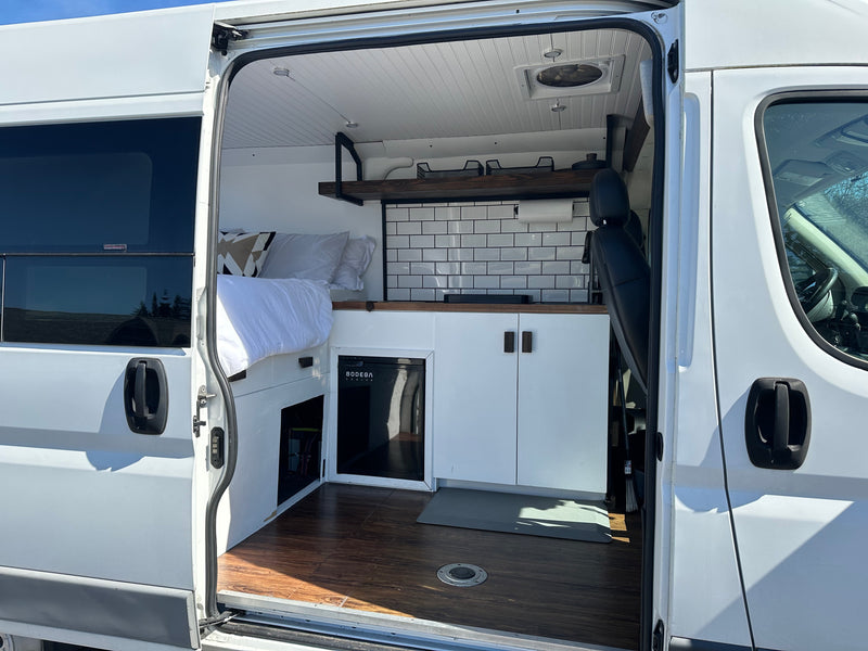 Meet Mona – Your Simple, Cozy, Adventure-Ready Camper Van — photo 12