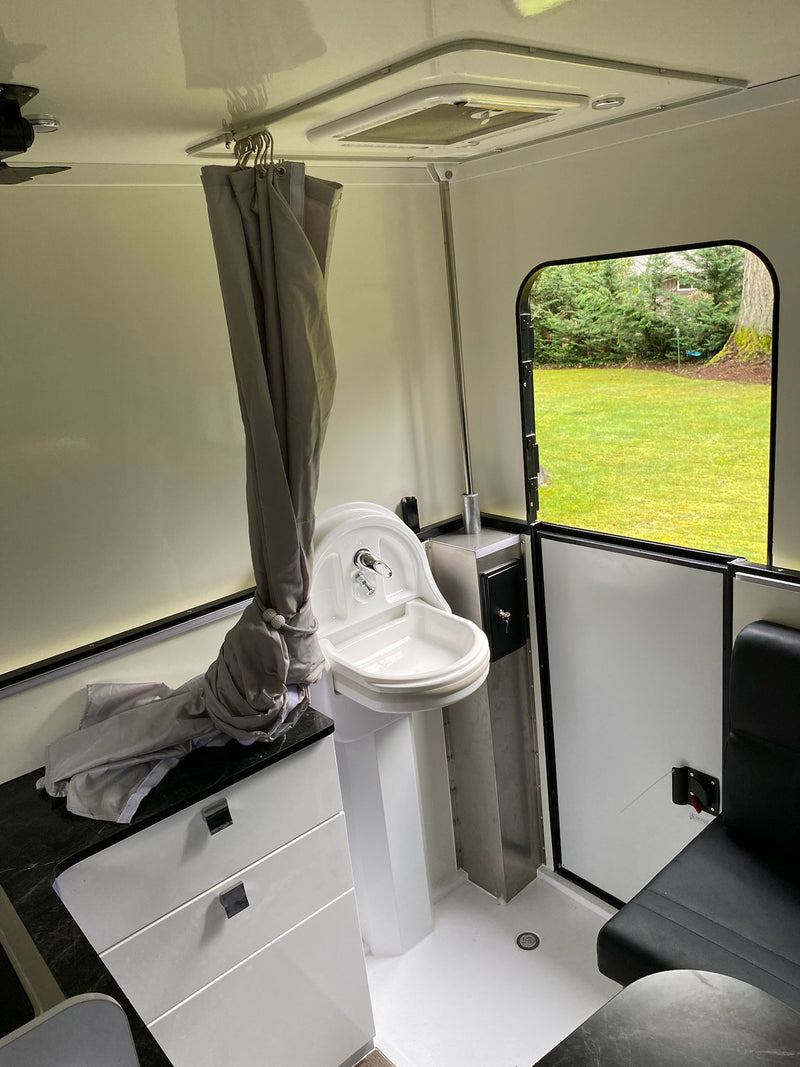  a robust RV rental option — photo 9