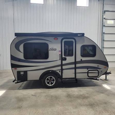 Prolite Lounge overland rental