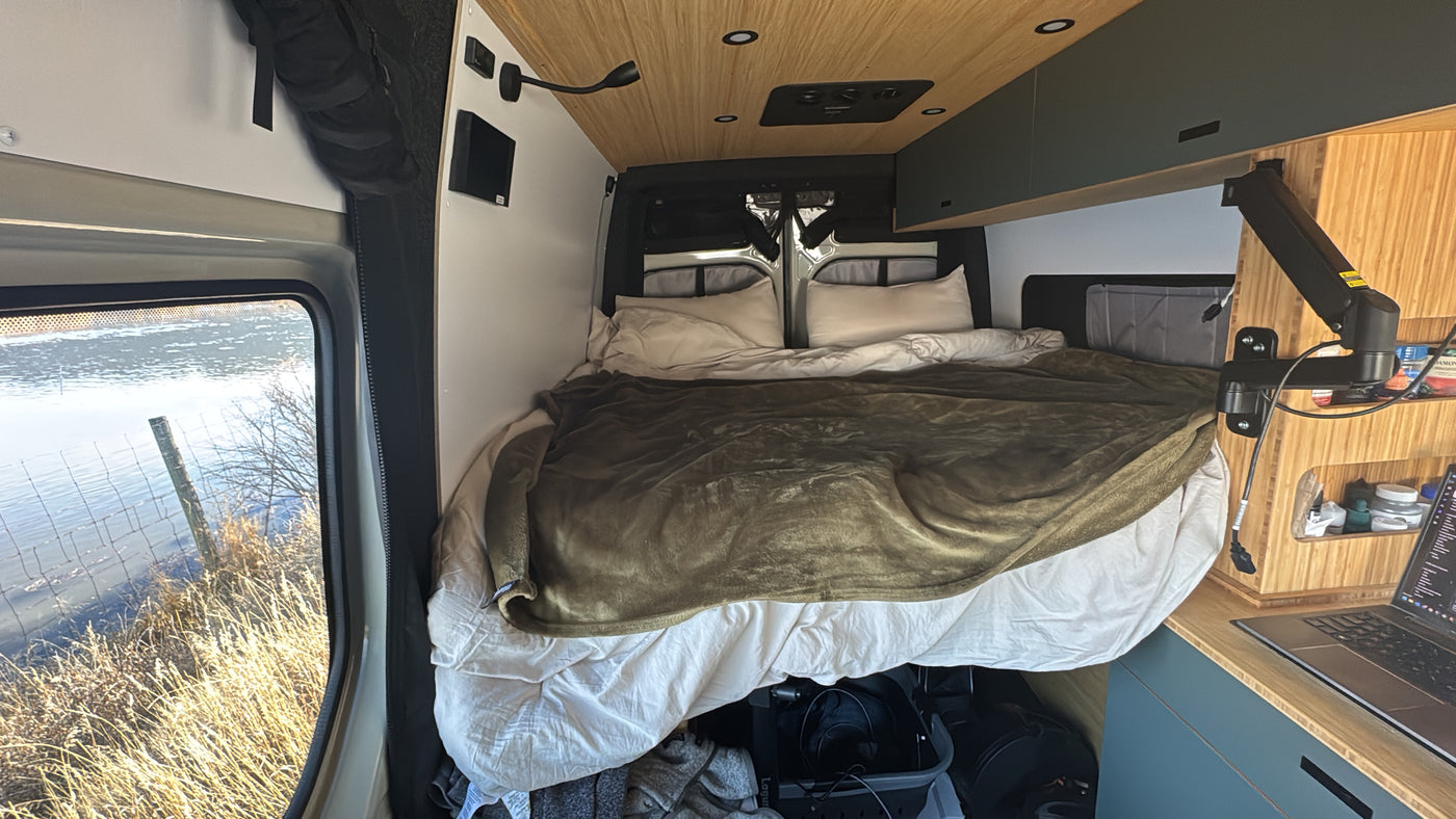 2025 Geotrek Albatross AWD Mercedes Sprinter Camper Van — photo 11