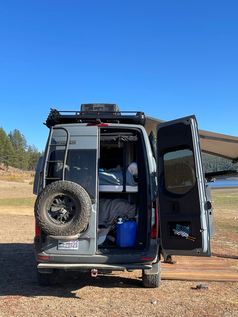 Full loaded 2022 Winnabago Revel — photo 4