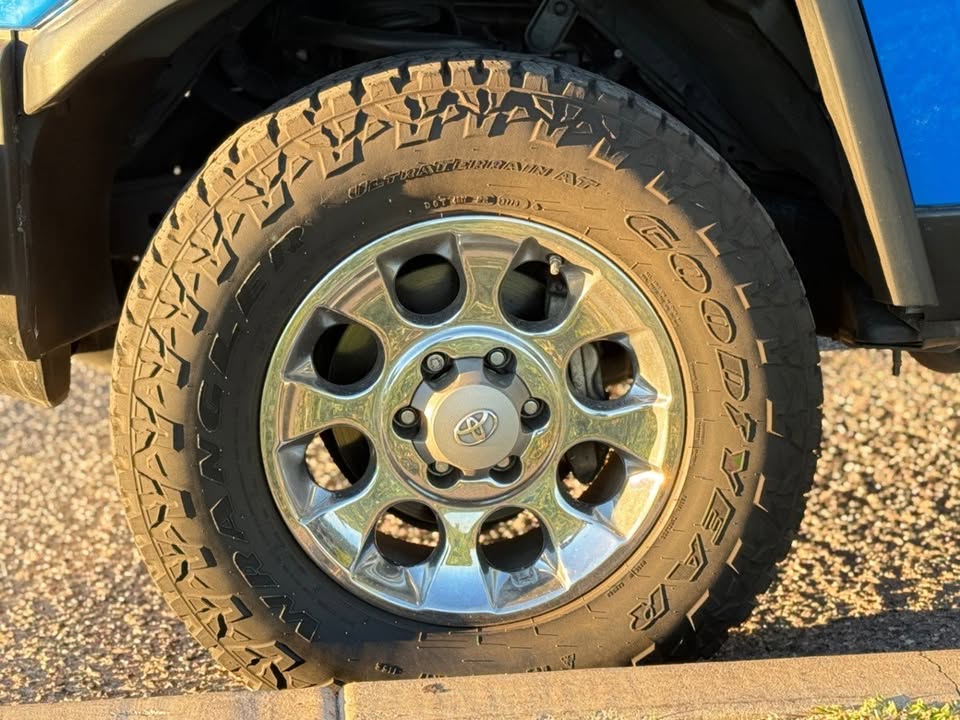 2008 Toyota FJ Cruiser in Tucson, AZ (photo 9)