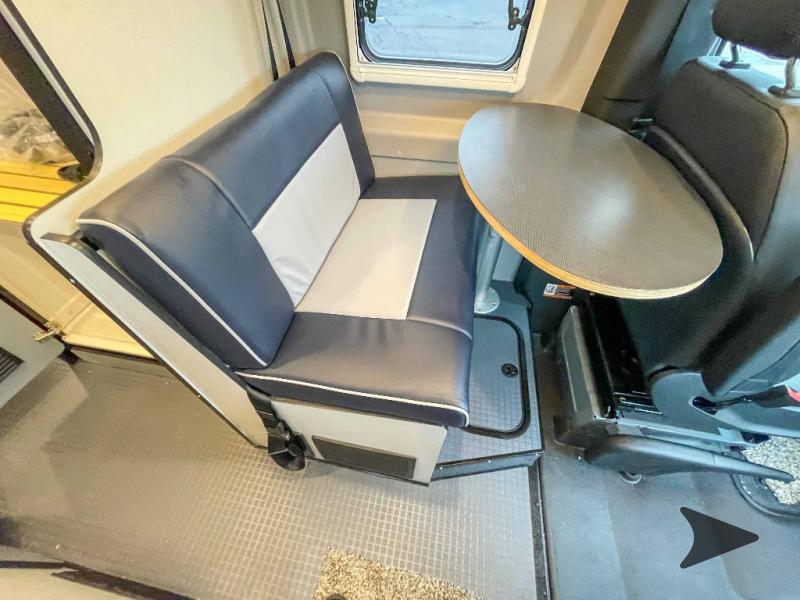 2024 4WD Winnebago Revel 44E "Jane" Unlimited Miles Montana + Starlink — photo 19