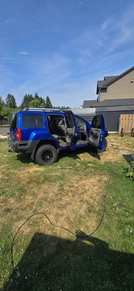 2013 Nissan Xterra · SE Sport Utility 4D in Yacolt, WA (photo 6)