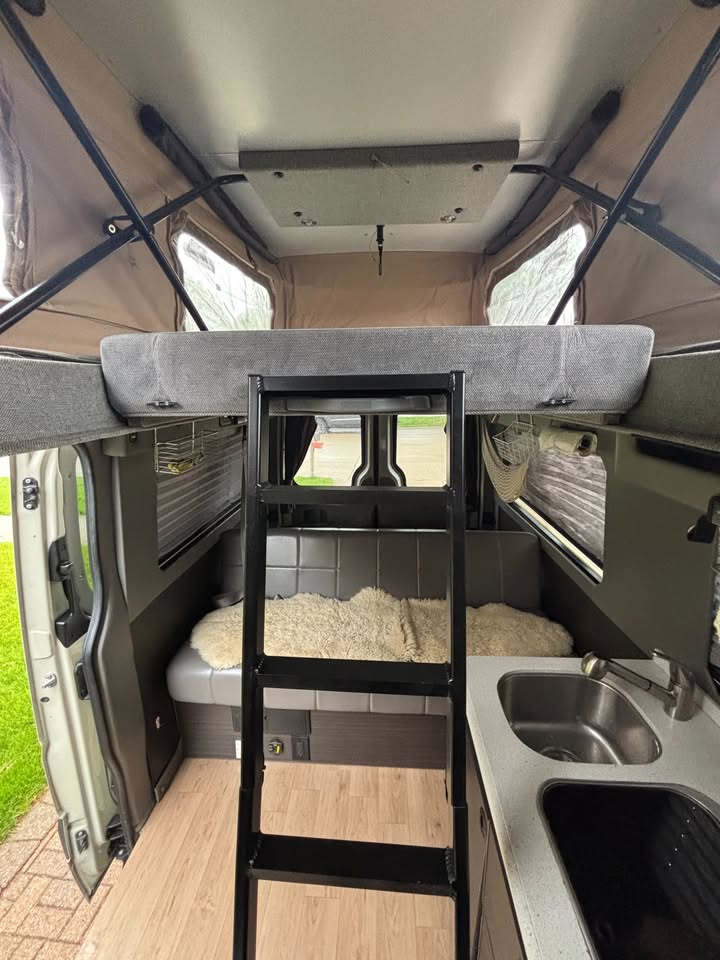 2017 Mercedes-Benz sprinter sportsmobile 2500 in Seattle, WA (photo 5)
