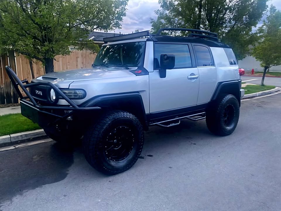 2007 Toyota FJ Cruiser in Reno, NV (photo 2) — photo 2