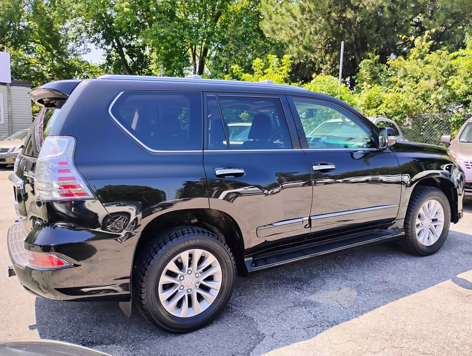 2014 Lexus GX in Toronto, ON (photo 6)