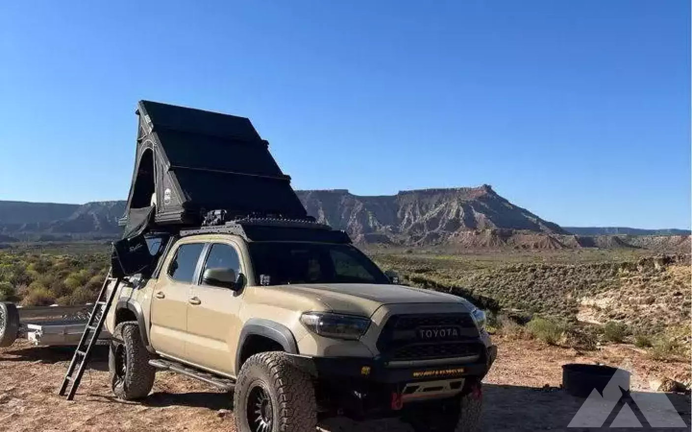 large cvt mt. hood rtt — used rooftop tents for sale (photo 3)