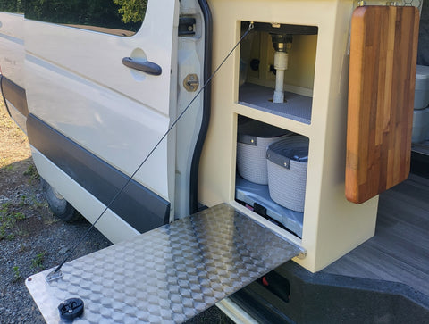 Whale Shark Luxury Sprinter Adventure Van — photo 3