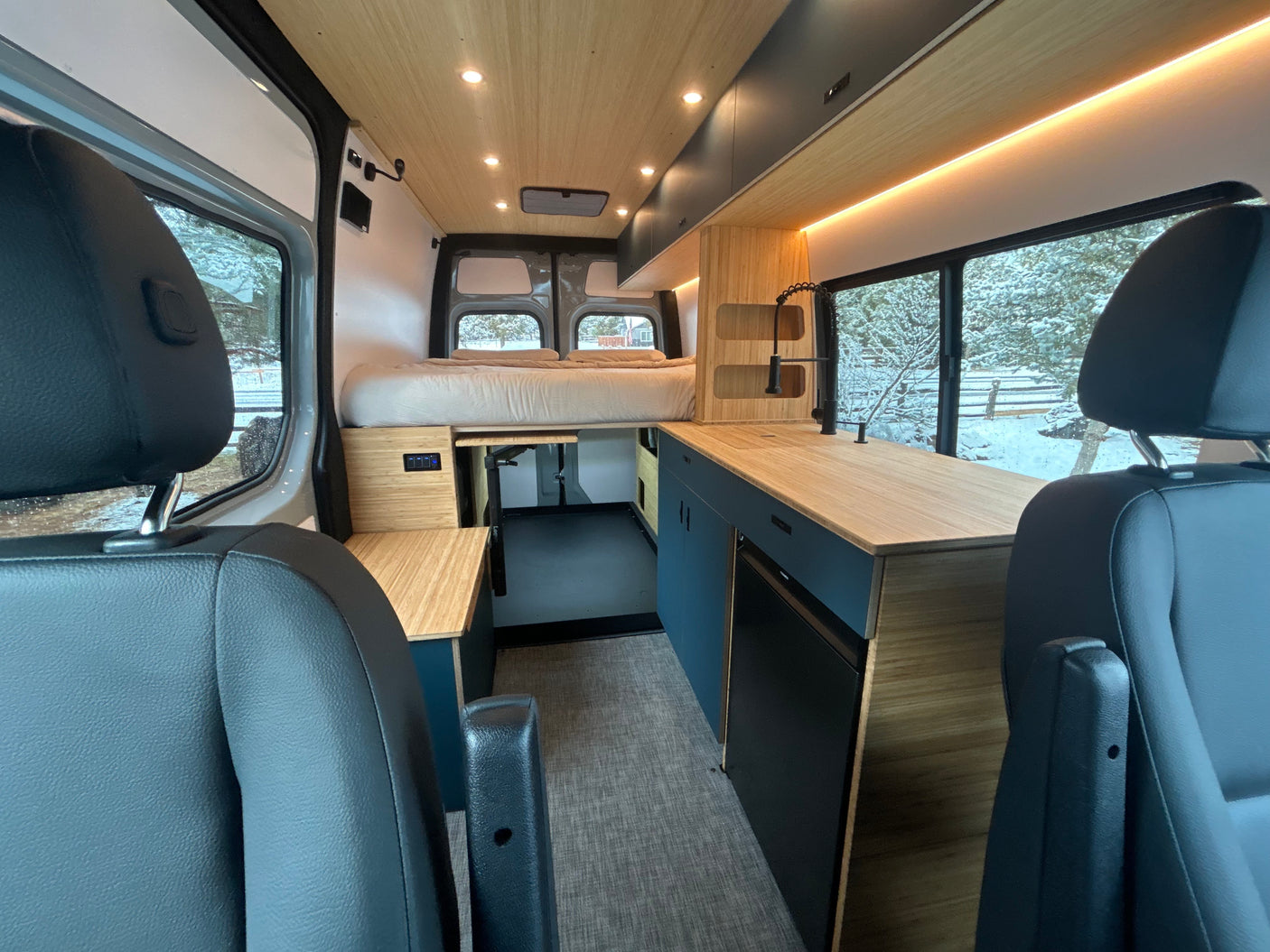 New 2025 Geotrek Mercedes AWD 144 Bear Peak