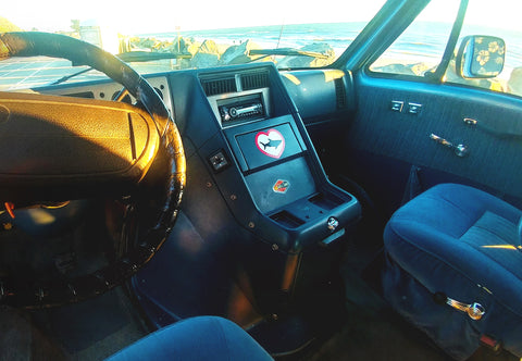 Beautiful Versatile Vintage Chevy VAN — photo 3