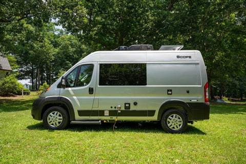 Urban Freedom: The 18ft Premium-Equipped RV Sanctuary. — photo 4