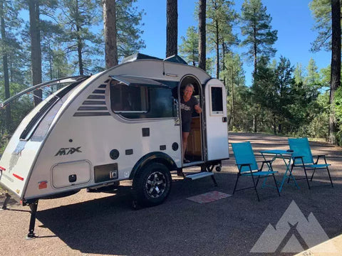 Liberty/Xtreme Outdoors Little Guy Mini Max Camper