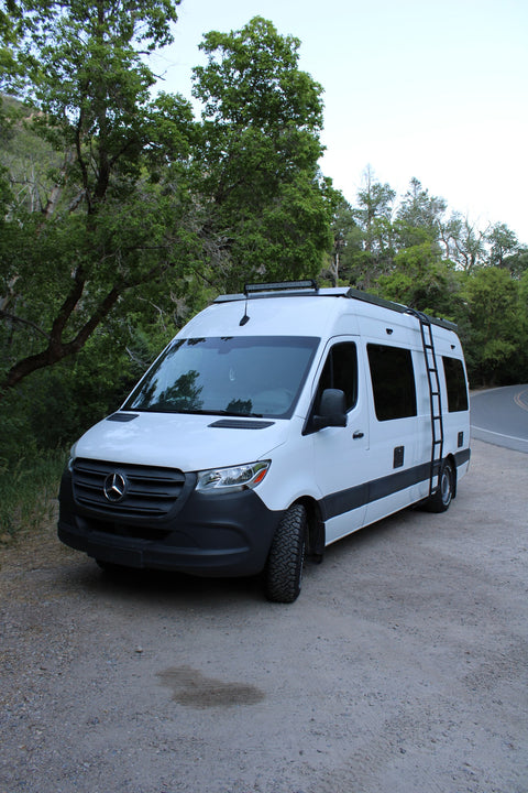 Sick Adventure Mobile overland rental
