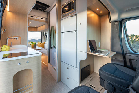 2026 Noovo Plus - "Rory" - Luxury Camper Van with Heating & AC — photo 2