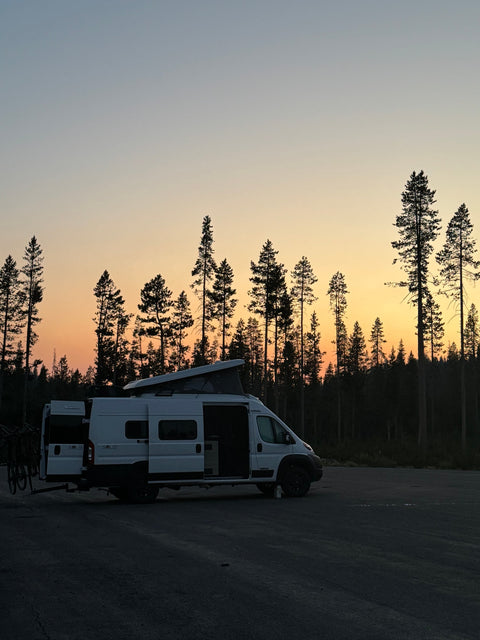 2022 Winnebago Solis Weekender/Adventurer - Sleeps 4 — photo 2
