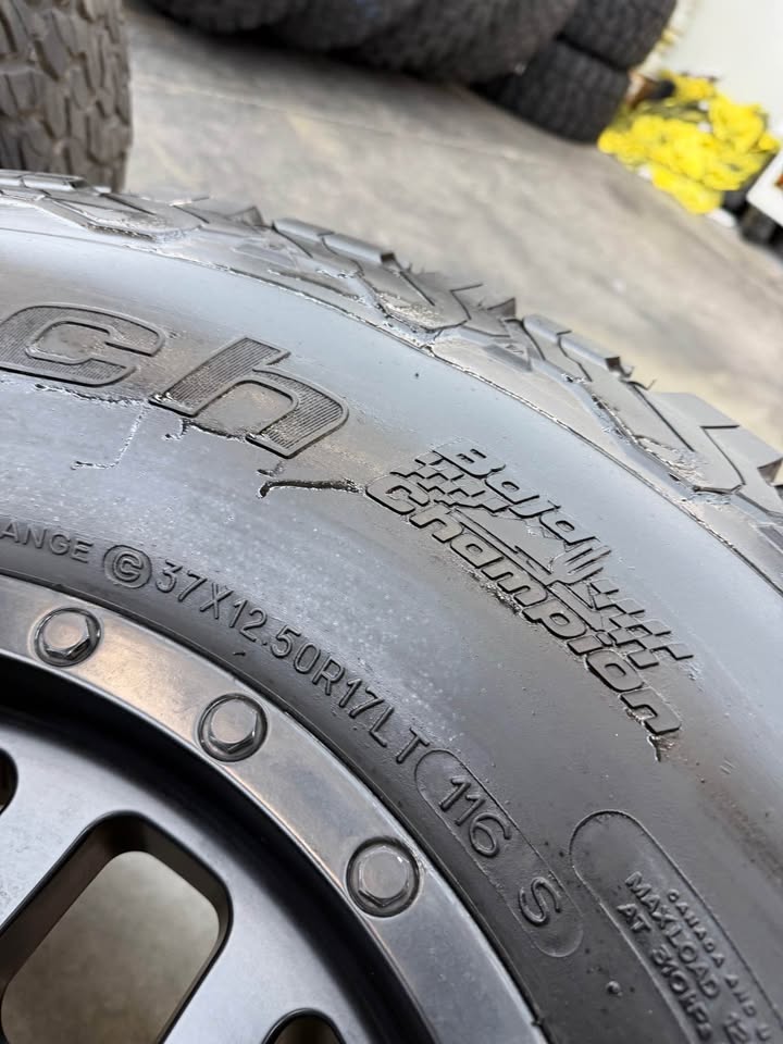 17x9 method 312 wheels/ 37x12.50r17 BFGoodrich ko2 tires 6x5.5 in Lehi, UT (photo 5) — photo 5