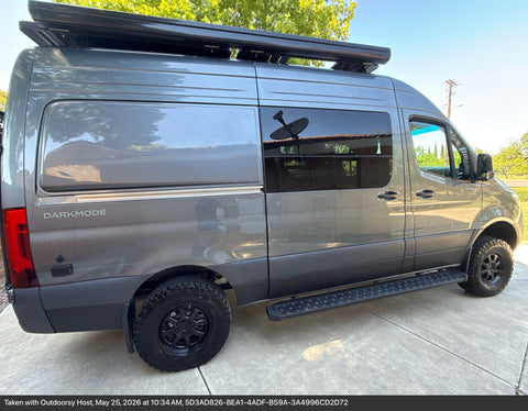 Tahoe Ready: 2025 AWD Storyteller Dark Mode — photo 4