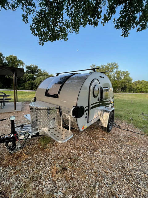 T@g Luxury Teardrop—Gas Saver! A/C & Heater, Outdoor Kitchen & King Bed! — photo 2