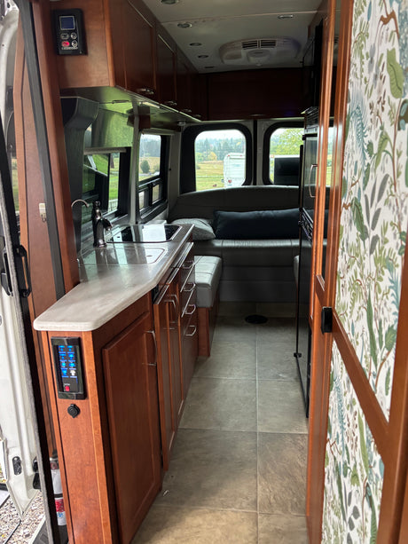 2016 Pleasure-Way Pleasure-Way Class B