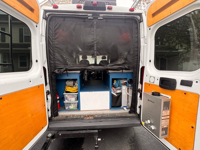Easy Going Adventure Van — photo 16
