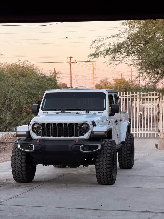 2020 Jeep Gladiator · Overland Pickup 4D 5 ft — photo 2