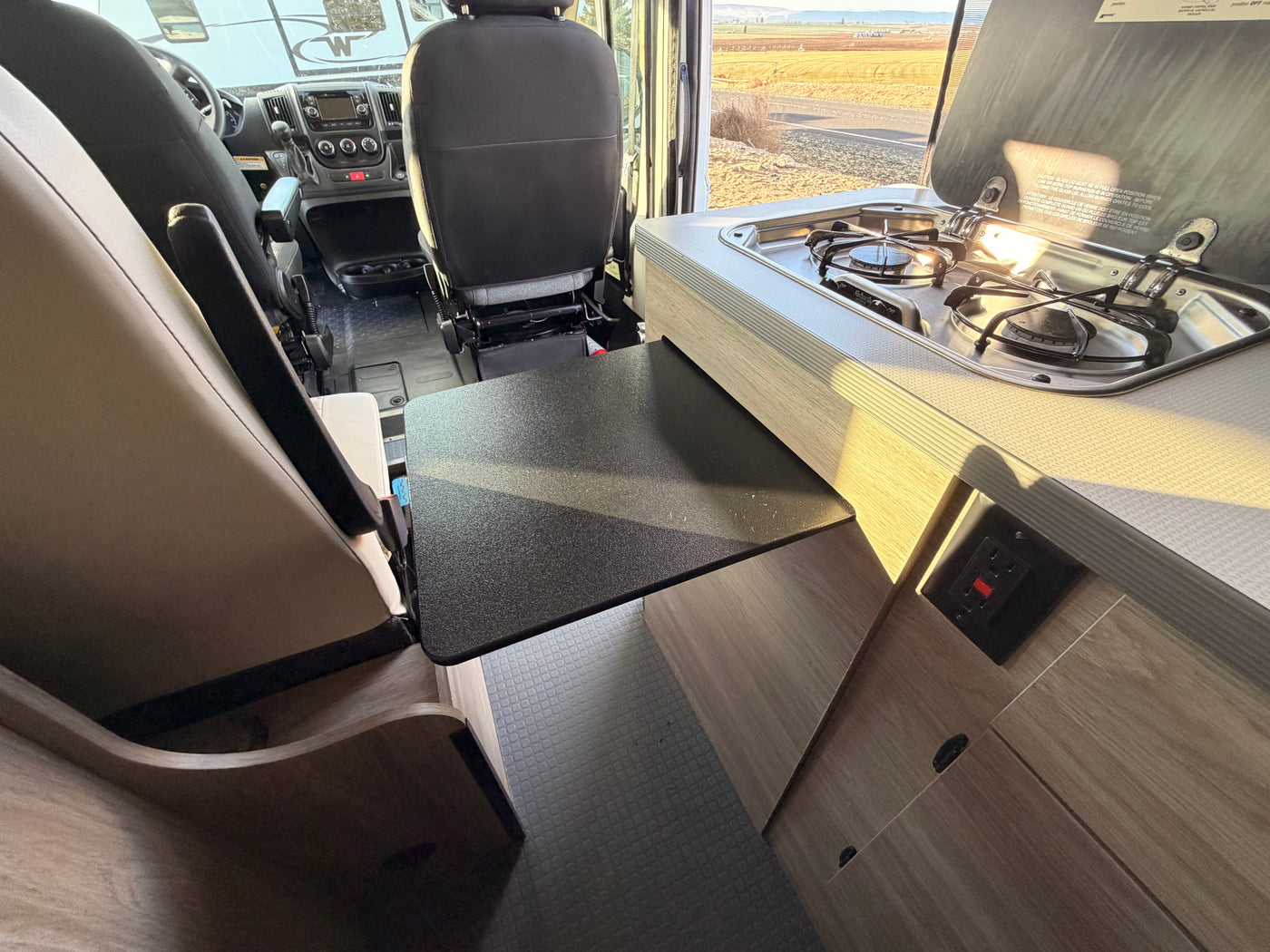 2021 Winnebago Solis 59P — photo 13