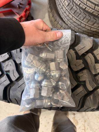 5 Jeep Gladiator Wheels/Tires in Washoe Valley, NV (photo 2) — photo 2