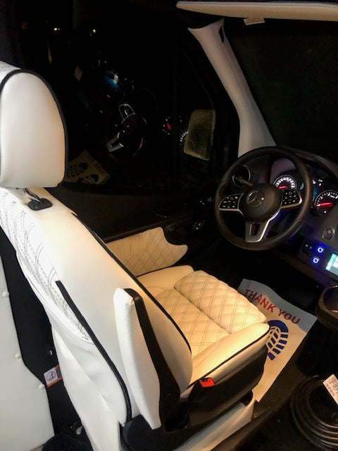 2021 Mercedes Benz Ultimate RV Sprinter Van 3500 — photo 5