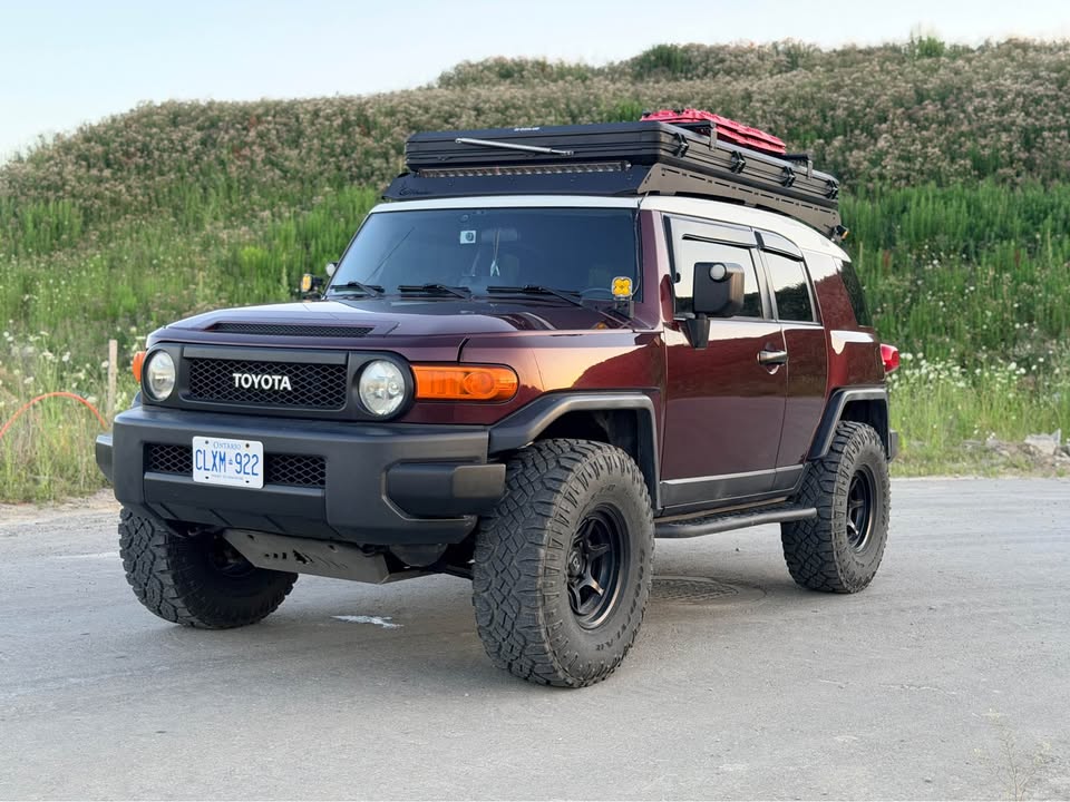 2007 Toyota FJ Cruiser in Markham, ON (photo 8)