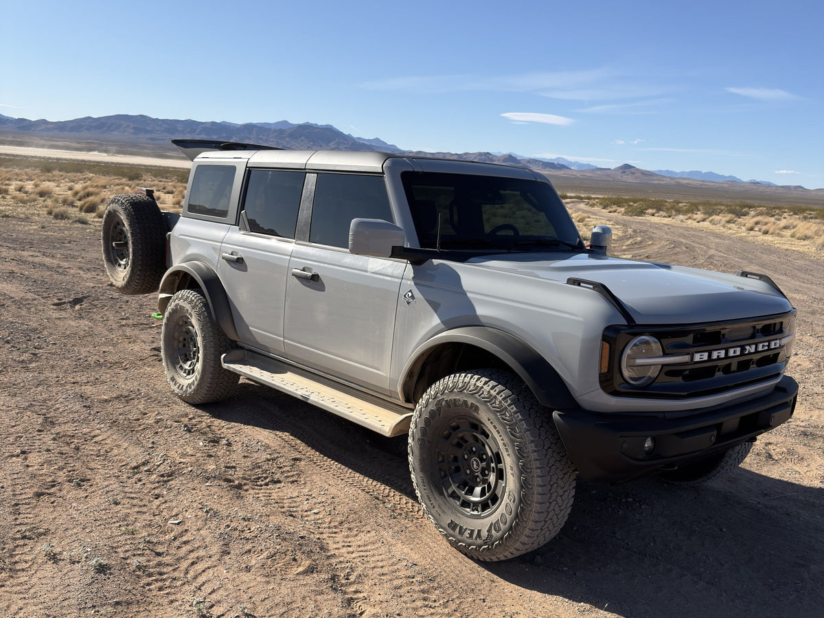 A grey Ford Bronco is ready for desert off-roading