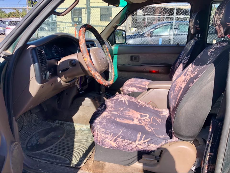 2000 Toyota Tacoma Access Cab · 4x4 w/ rear locker in Fresno, CA (photo 6) — photo 6