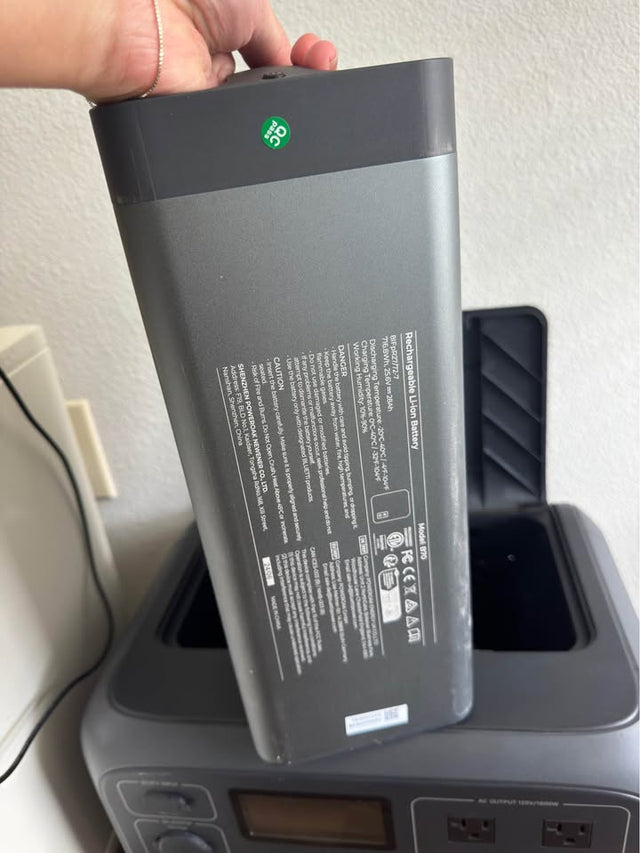 Bluetti AC180T Battery generator — photo 3