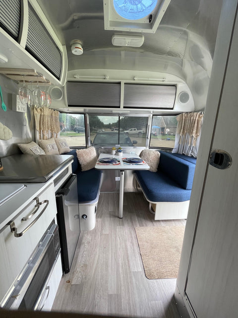 2021 Airstream Bambi 16RB — photo 2