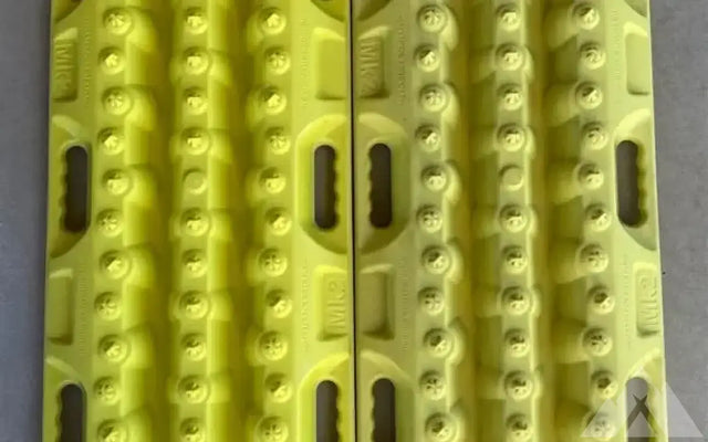 Maxtrax Mk2 traction boards (pair) — photo 3