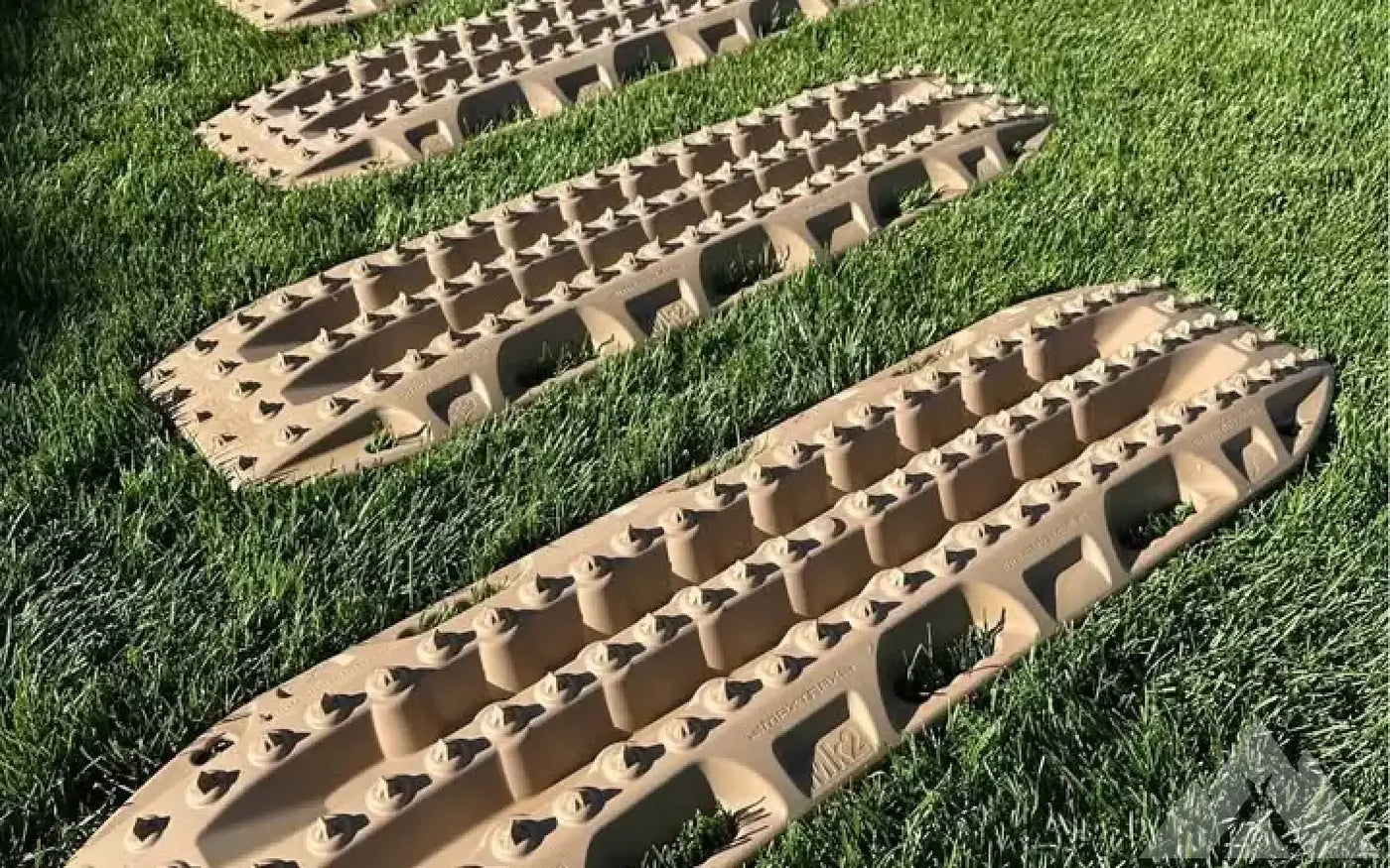 Maxtrax MKII 4 Tan Recovery Tracks — new gear for sale (photo 4) — photo 4