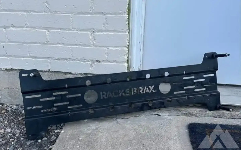 Maxtrax MKII Desert Tan Recovery Tracks - 4 — used gear for sale (photo 2) — photo 2