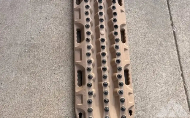 Maxtrax XTREME Recovery Boards | Desert Tan — photo 2