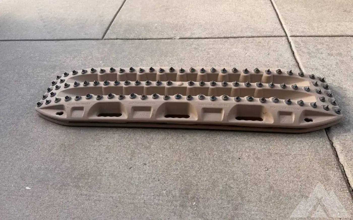 Maxtrax XTREME Recovery Boards | Desert Tan — used gear for sale (photo 3) — photo 3