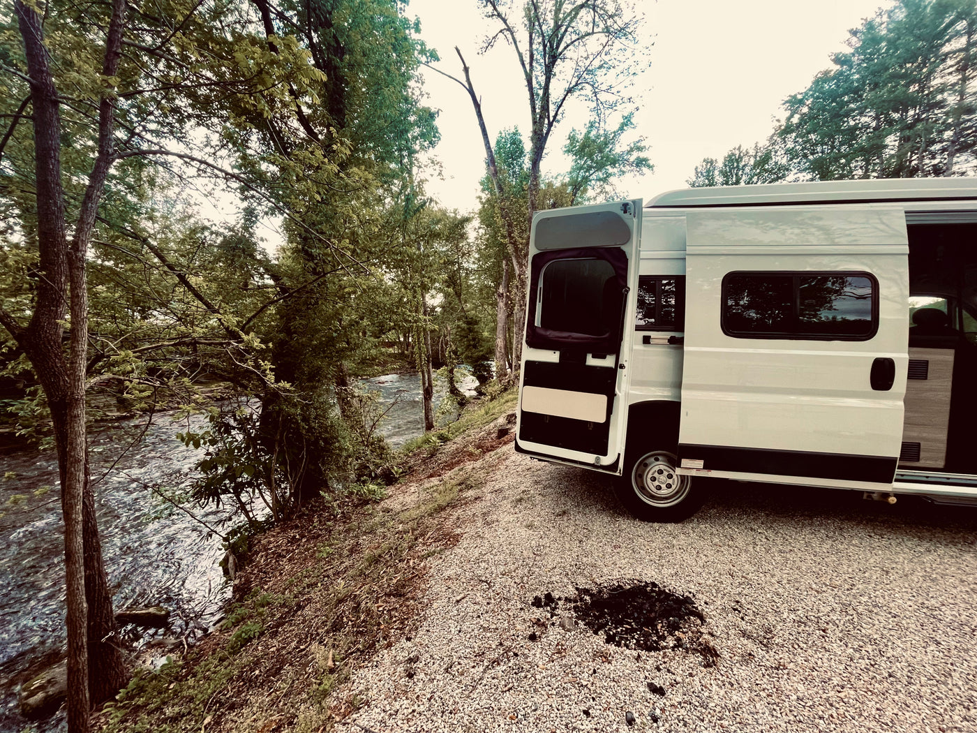Adventure Van w/ Shower, Kitchen & Solar | Explore Mountains, Lakes & Beach — photo 15