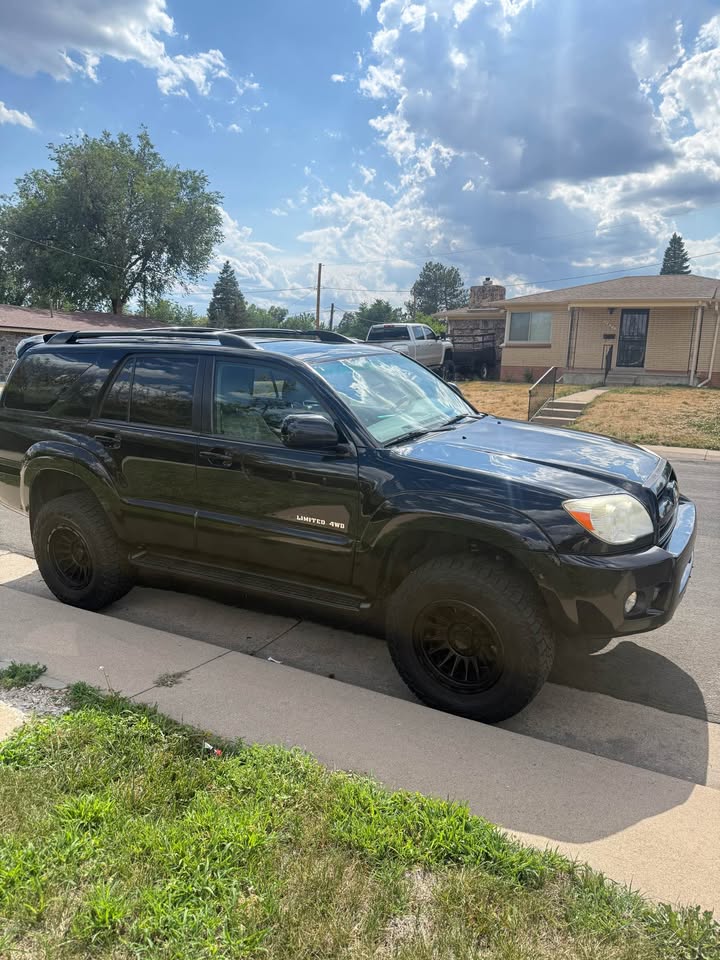 2007 Toyota 4Runner · Limited Sport Utility 4D in Denver, CO (photo 2) — photo 2