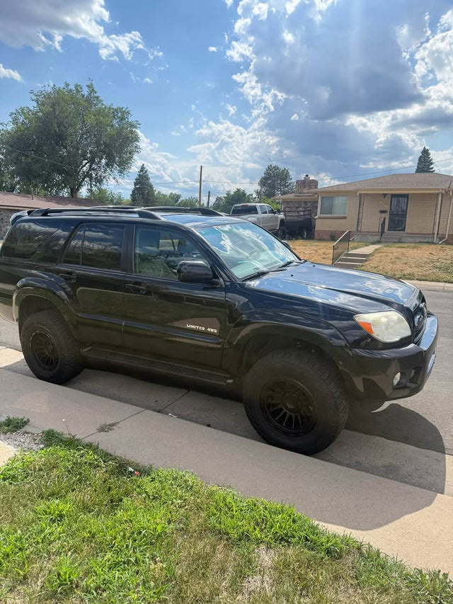 2007 Toyota 4Runner · Limited Sport Utility 4D — photo 2