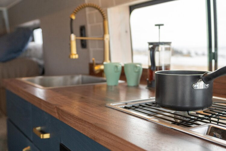 Beautifully Designed Family Camper Van Seats 5, Sleeps 5 — photo 14