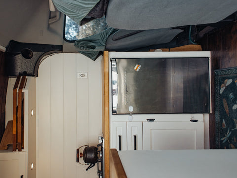 The Cozy Nomad - 2015 Ford Transit 250 — photo 4