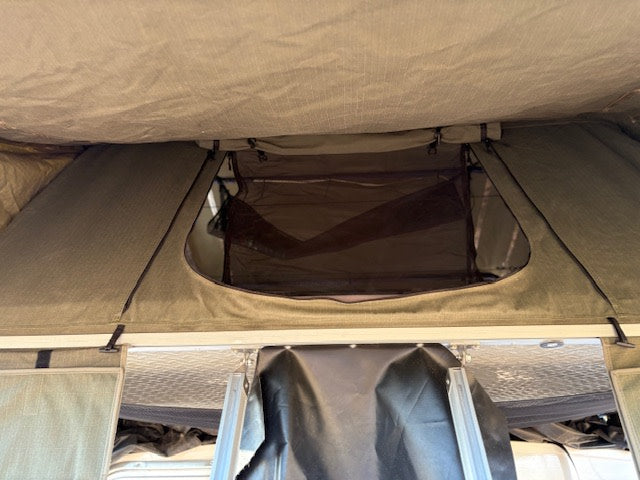  deployed with its ladder — photo 2
