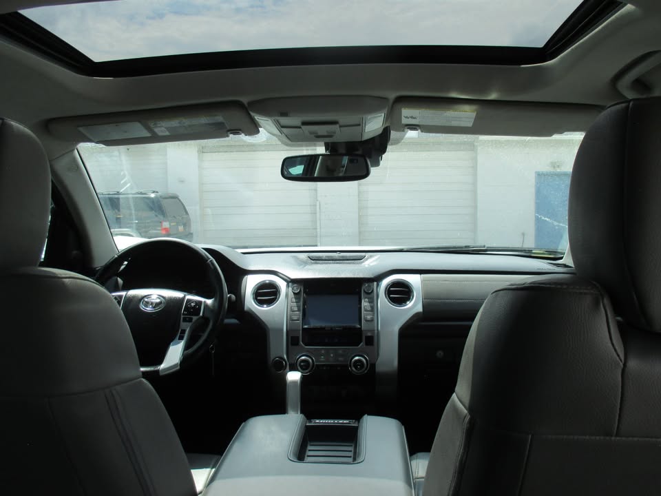 2018 Toyota Tundra CrewMax Limited 4x4 — photo 11